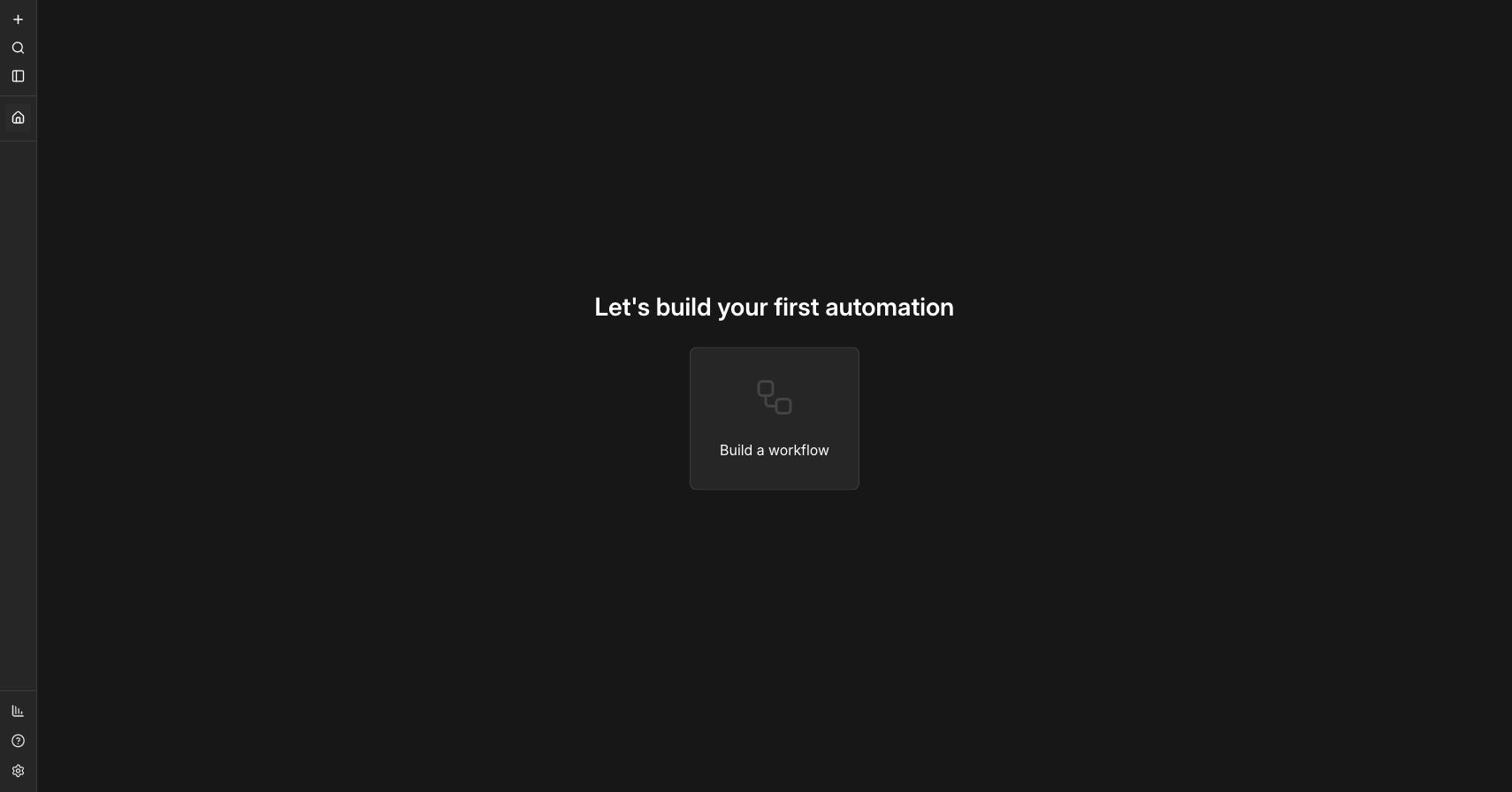 n8n 2.33.7の初回Overview画面。Build a workflowカードを表示